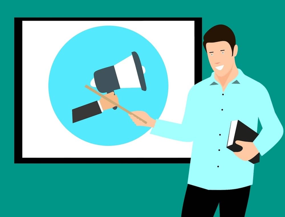 what does a public speaking coach do?
